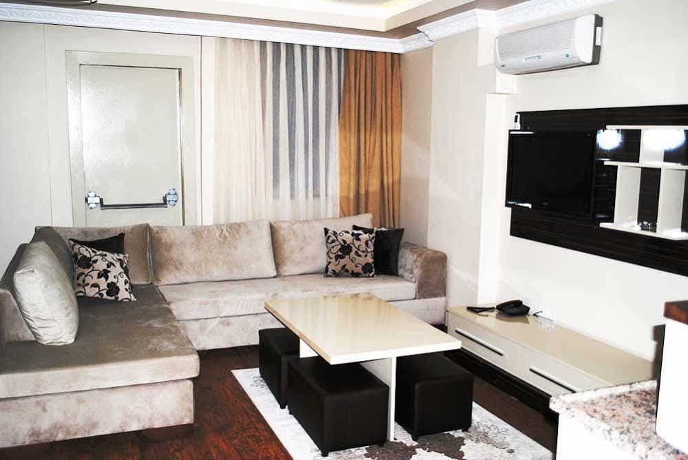 Diamond Aparthotel